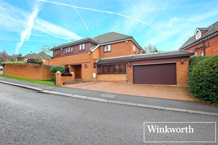 4 Bedroom Detached House To Rent In South Hill Avenue, Harrow, HA1