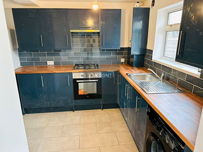4 Bedroom Terraced House To Rent In St. Awdrys Road, Barking, Essex, IG11