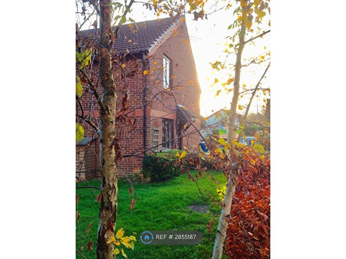 1 Bedroom End Terrace House To Rent In Cobb Close, Datchet, SL3