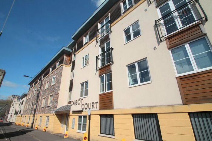 2 Bedroom Flat To Rent In Cabot Court, St. Philips, Bristol BS2