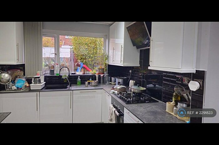 4 Bedroom Detached House To Rent In Saunton Way, Birmingham, B29