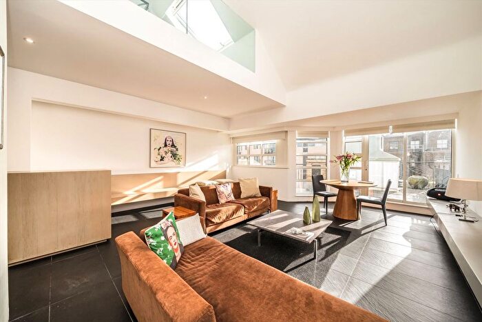 2 Bedroom Flat For Sale In Westbourne Grove, Notting Hill, W2