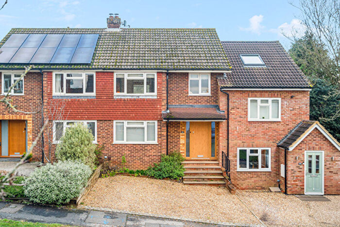 3 Bedroom Terraced House For Sale In Laburnum Close, Marlow, SL7