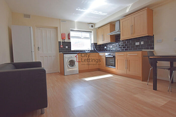 2 Bedroom Apartment To Rent In Burns Street, Arboretum, NG7