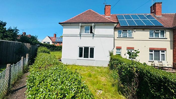 3 Bedroom End Of Terrace House To Rent In Tunstall Crescent, Nottingham, NG8