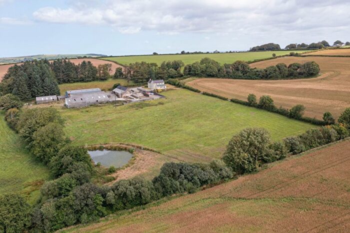 5 Bedroom Property For Sale In Gorsfraith, Boncath, Pembrokeshire, SA37