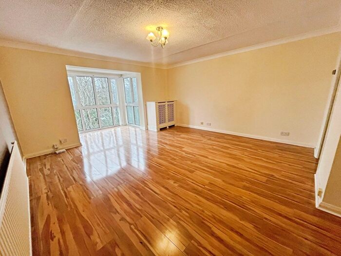 1 Bedroom Flat For Sale In Mersey Road, West Didsbury, Manchester, M20