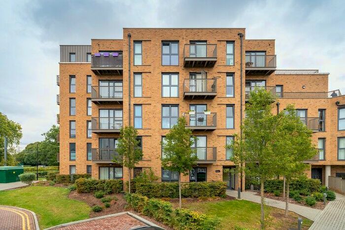 1 Bedroom Flat To Rent In Heritage Court, Connersville Way, Croydon, CR0