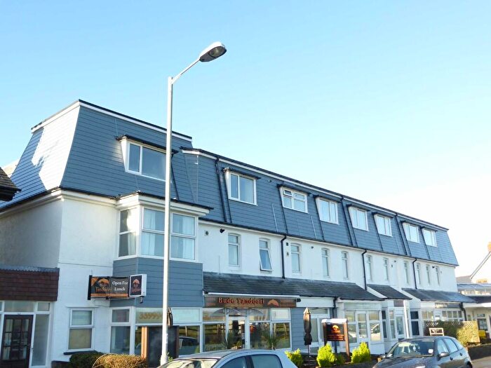 2 Bedroom Flat To Rent In Burn View, Bude, EX23