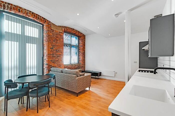 2 Bedroom Apartment To Rent In East Street, Leeds, West Yorkshire, LS9