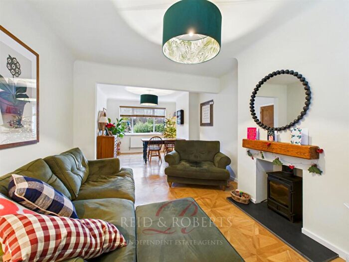 3 Bedroom Semi-Detached House For Sale In Kelserton Road, Connahs Quay, CH5