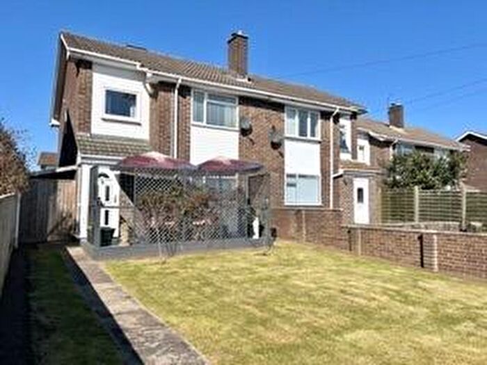 3 Bedroom Semi-Detached House For Sale In High Specification St. Davids' Close Bulwark Chepstow, Monmouthshire, NP16