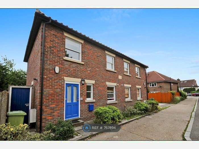 3 Bedroom Semi-Detached House To Rent In Botsford Road, London, SW20