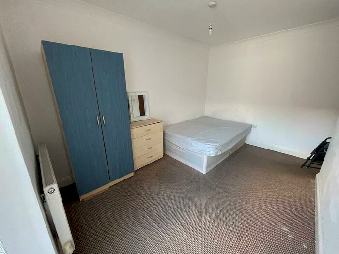 House To Rent In Wood Road, Pontypridd, CF37