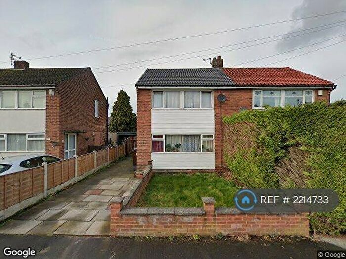 3 Bedroom Semi-Detached House To Rent In Gilda Road, Manchester, M28