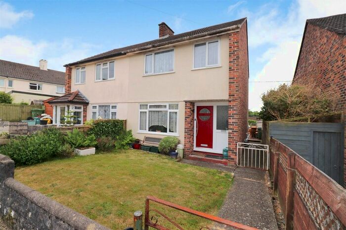 3 Bedroom Semi-Detached House To Rent In Glebe Meadow, Holsworthy, EX22