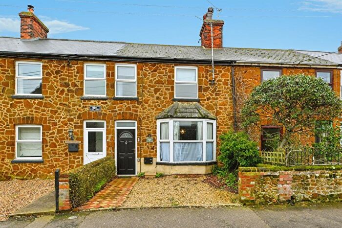 4 Bedroom Semi-Detached House For Sale In Homefields Road, Hunstanton, PE36