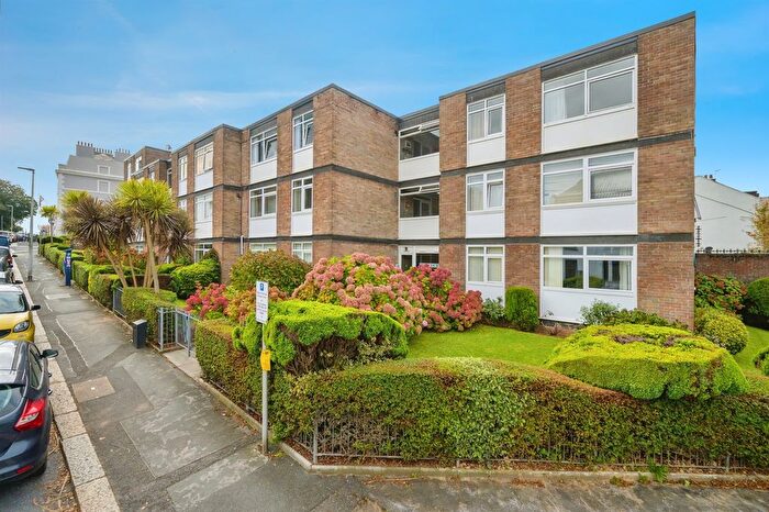 2 Bedroom Flat For Sale In Lockyer Street, Plymouth, PL1