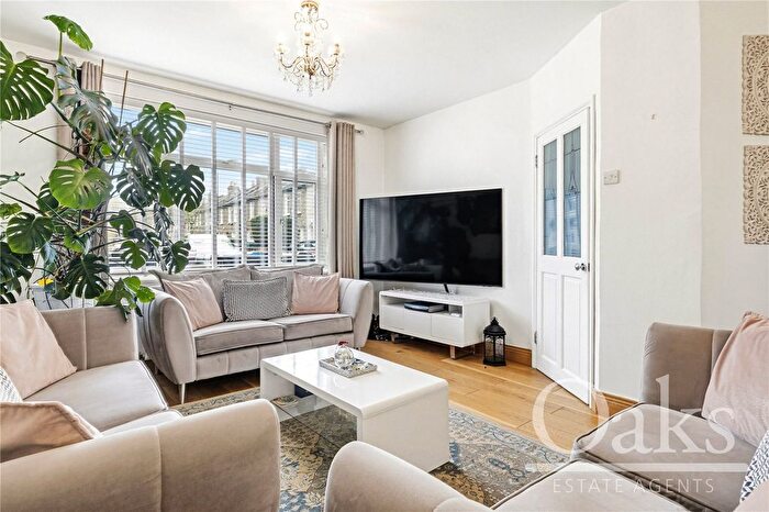 3 Bedroom Terraced House For Sale In Gloucester Road, Croydon, CR0