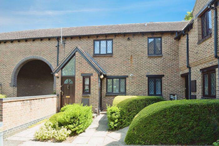 2 Bedroom Flat For Sale In Hillsborough Road, Oxford, OX4