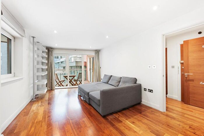 1 Bedroom Apartment To Rent In Clerkenwell Rd, EC1M