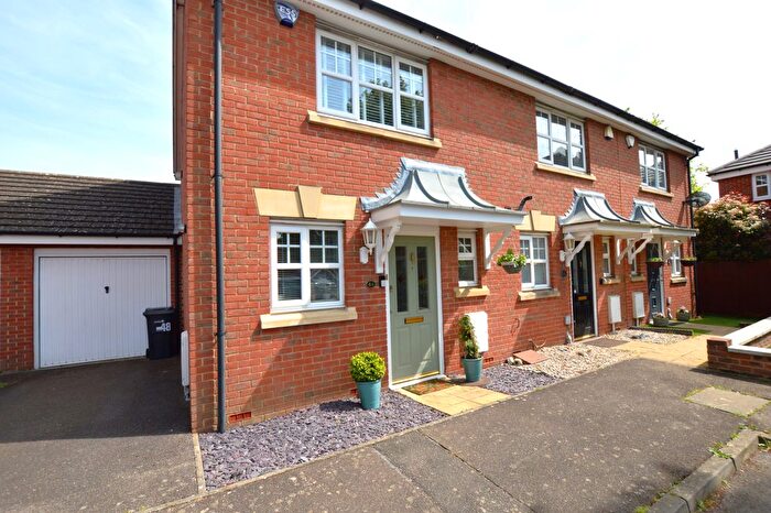 2 Bedroom Terraced House To Rent In Ludham Close, Ilford, IG6