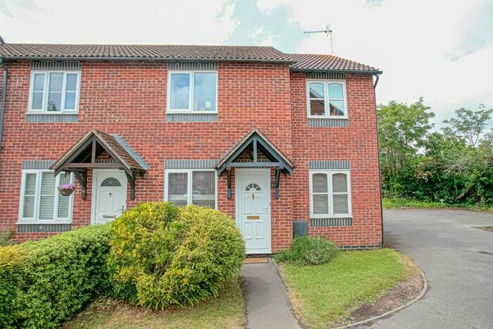 3 Bedroom End Of Terrace House To Rent In Fludger Close, Wallingford, OX10