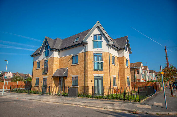 1 Bedroom Apartment To Rent In Croyde Court, Alexandra Road, Romford, London, RM1