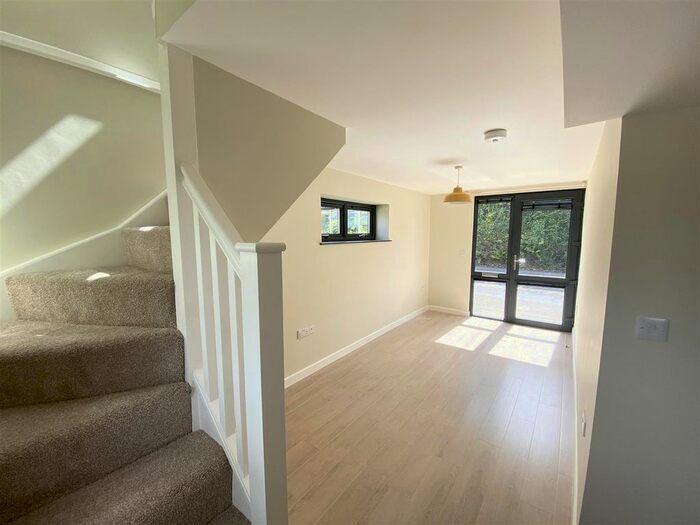 1 Bedroom End Of Terrace House To Rent In Town End, Browns Hill, Penryn, TR10