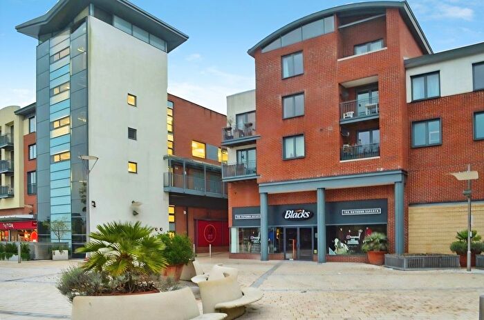 2 Bedroom Flat To Rent In Lower Tanbridge Way, Horsham, RH12