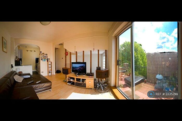 1 Bedroom Maisonette To Rent In Caedmon Road, London, N7