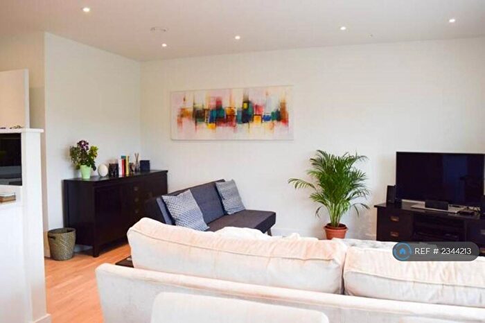 2 Bedroom Flat To Rent In Tufnell Park Road, London, N7