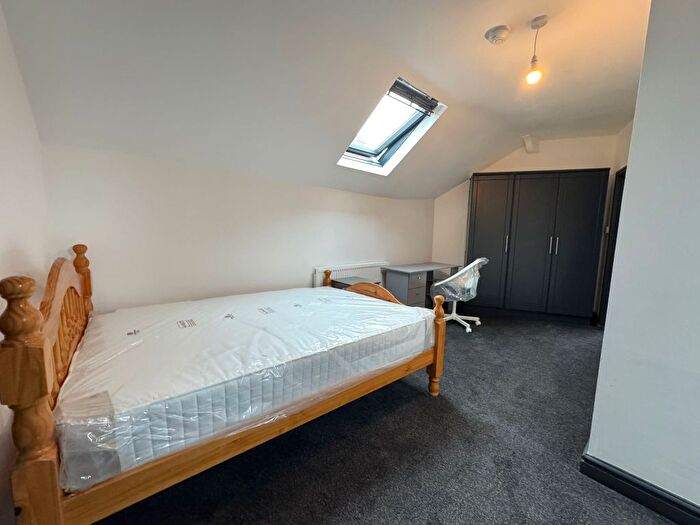 1 Bedroom Flat To Rent In A Burley Street, LS3