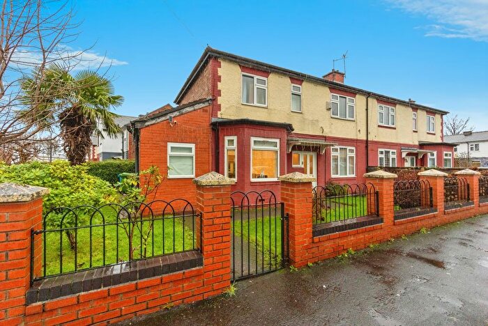 4 Bedroom Semi Detached House For Sale In Thirlmere Avenue, Manchester, Lancashire, M32