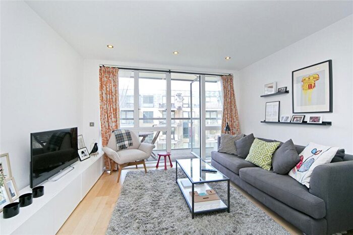 1 Bedroom Apartment To Rent In Hertford Road, De Beauvoir, London, N1