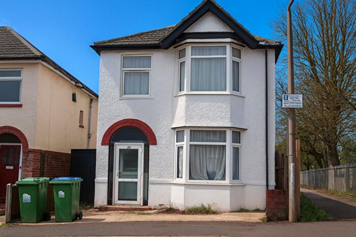 6 Bedroom Detached House To Rent In Kitchener Road, Highfield, Southampton, SO17