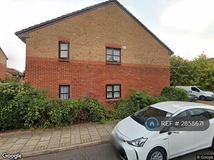 1 Bedroom Flat To Rent In Ash Walk, Wembley, HA0