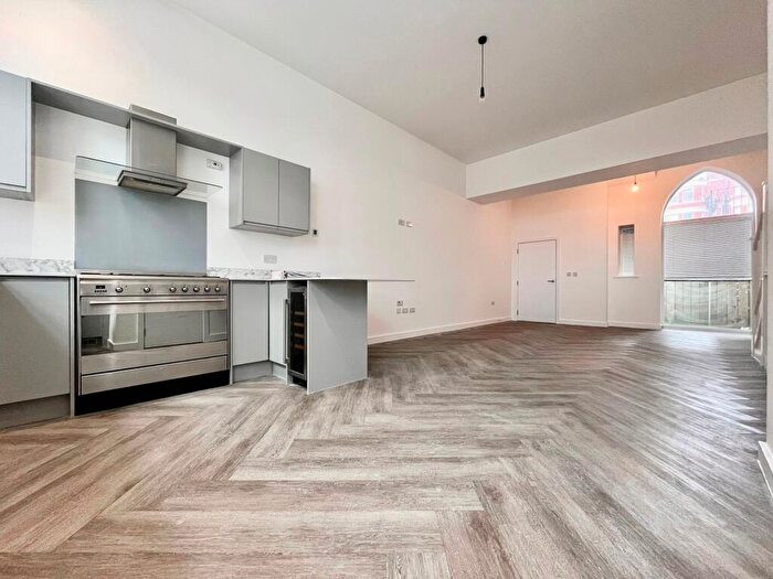 3 Bedroom Town House To Rent In Romilly Road, Windsor Lofts Romilly Road, CF62