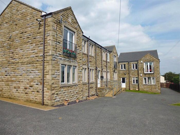 2 Bedroom Apartment For Sale In Deer Hill Court, Meltham, HD9