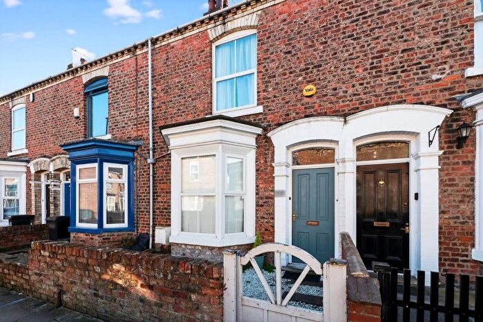 3 Bedroom Terraced House For Sale In Neville Street, York, YO31