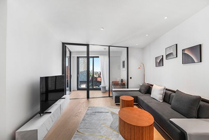 1 Bedroom Flat To Rent In River Park Tower, London, SW8