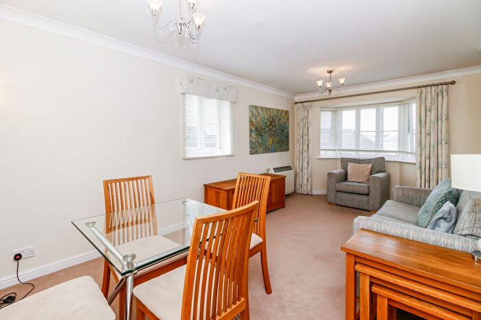 2 Bedroom Flat To Rent In St Thomas Mews, Oxford, OX1