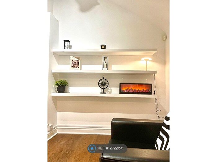 2 Bedroom Flat To Rent In Oak Terrace, Liverpool, L7