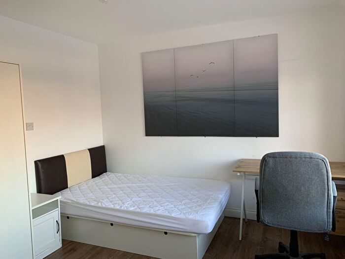 5 Bedroom End Terrace House To Rent In Seagrave Road, Coventry, CV1