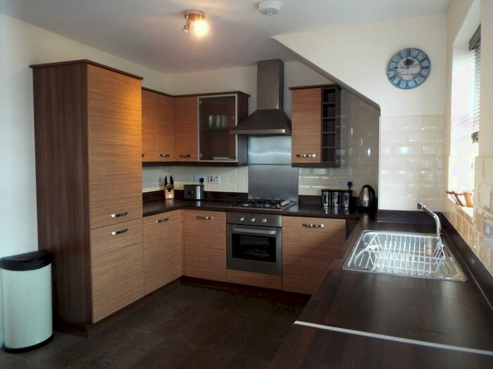 2 Bedroom Apartment To Rent In Beagle Close, Leicester, LE4