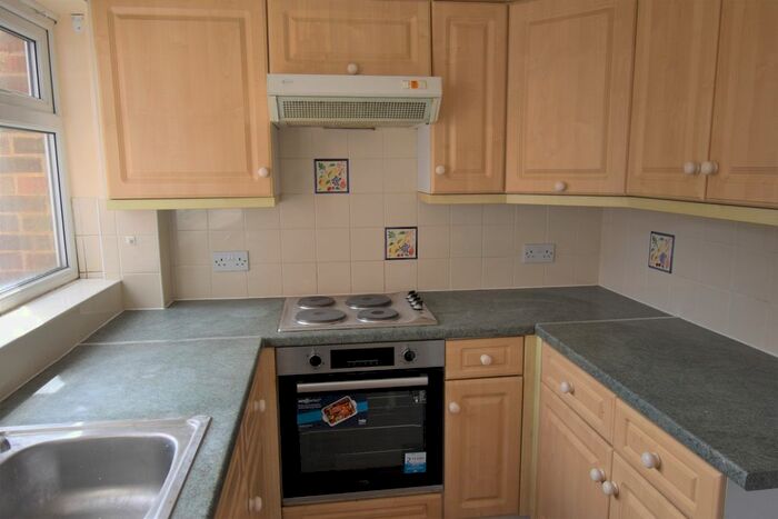 1 Bedroom Flat To Rent In London Road, Welwyn, AL6