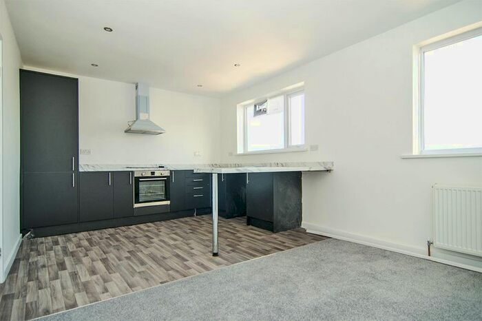 2 Bedroom Flat To Rent In High Street, Chasetown, Burntwood, WS7