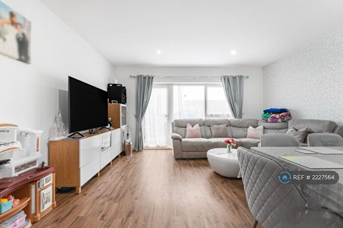 3 Bedroom Terraced House To Rent In Ager Avenue, Dagenham, RM8