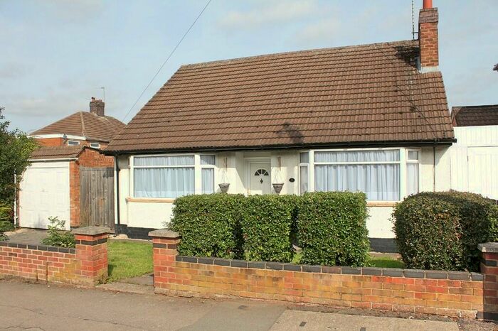 2 Bedroom Detached Bungalow To Rent In Hayes Road, Wigston, Leicester, LE18