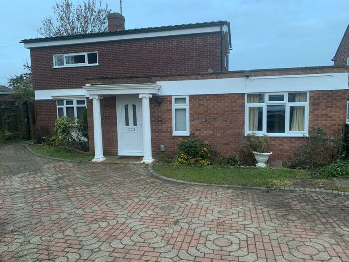 4 Bedroom Detached House To Rent In Ramsey Road, PE27